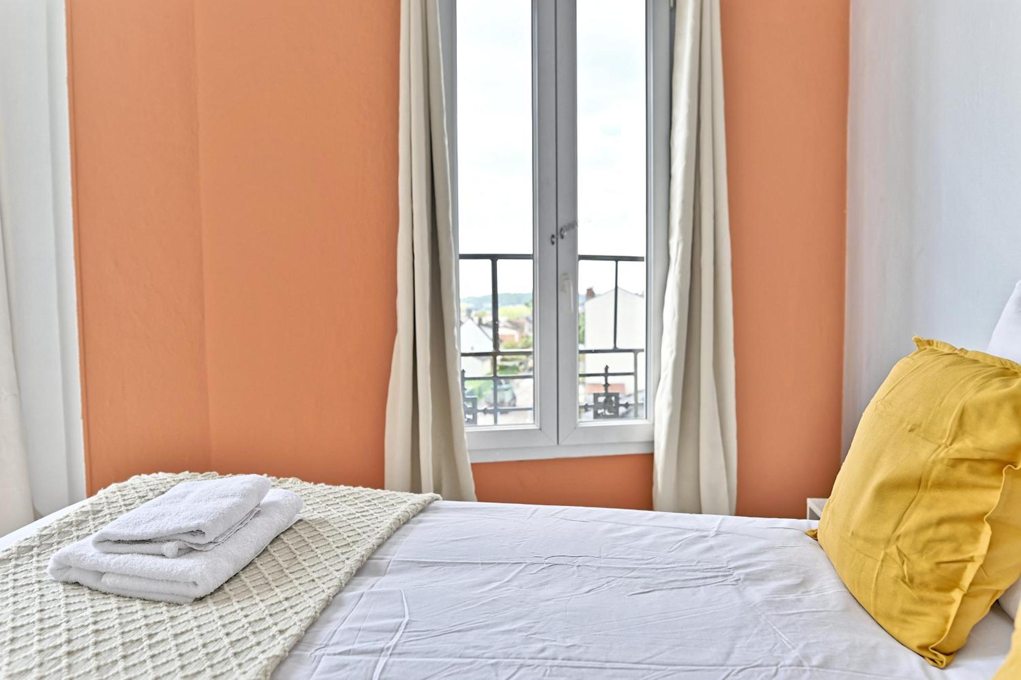 Appartement Paisible En Banlieue Parisienne Gagny Exterior foto